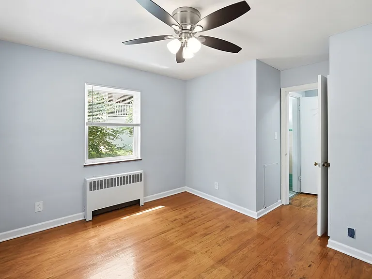 3524 Hazelwood Ave #1 — Photo 27