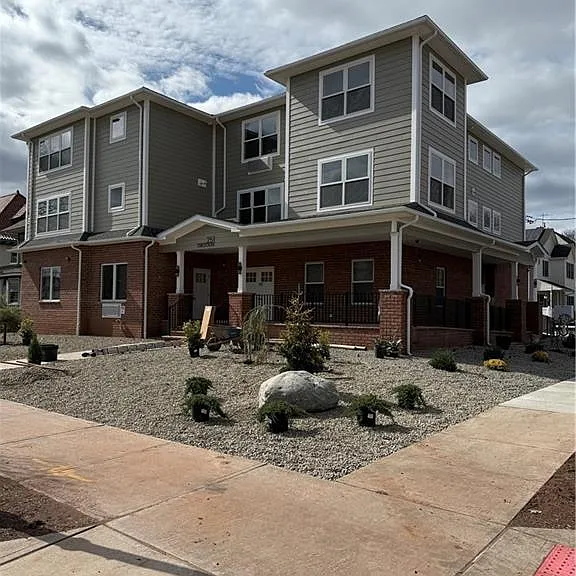 251 Livingston Ave #306 — Photo 1