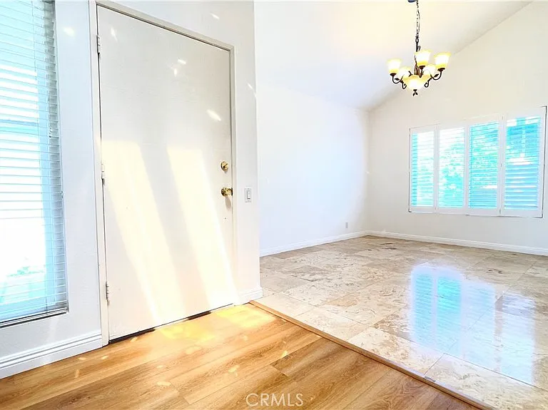 2085 Arbor Cir — Photo 26