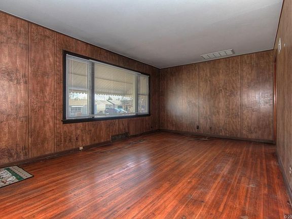 5th image of 1452 N Evanston Ave