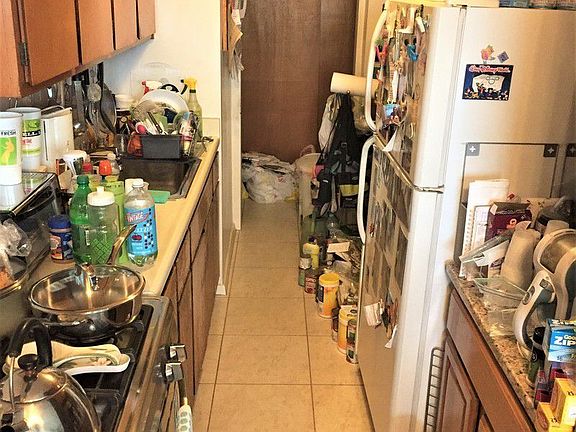 3rd image of 2928 W 5th St #23P