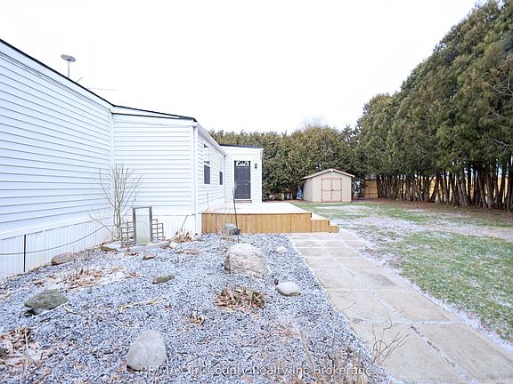 3rd image of 11981 Plank Rd #57