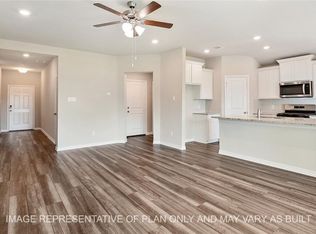 906 Legrand St, Brenham, TX 77833