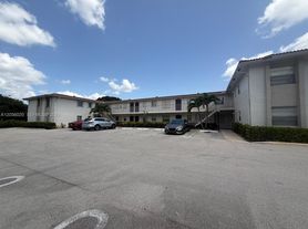 3212 Coral Ridge Dr, Pompano Beach, FL