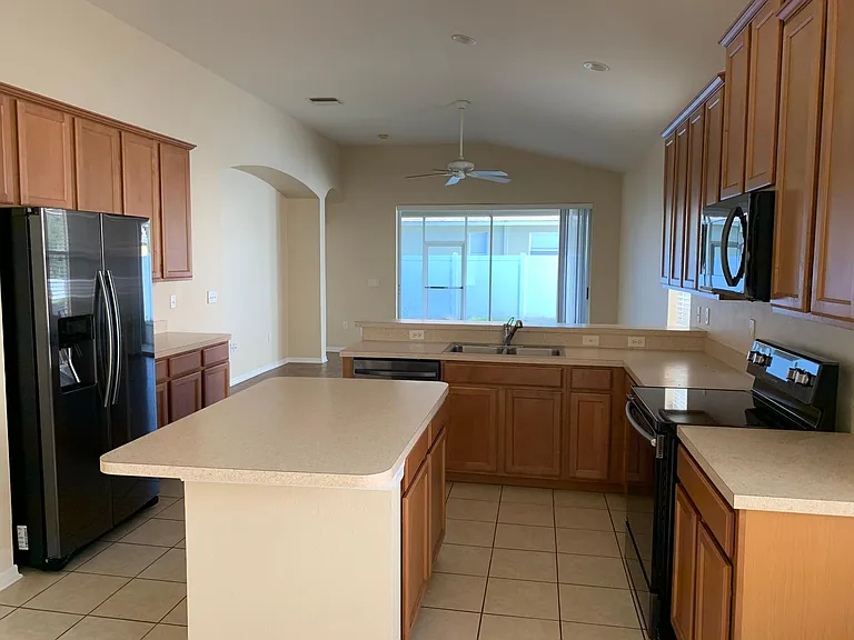 1207 Gentilly Ln — Photo 6