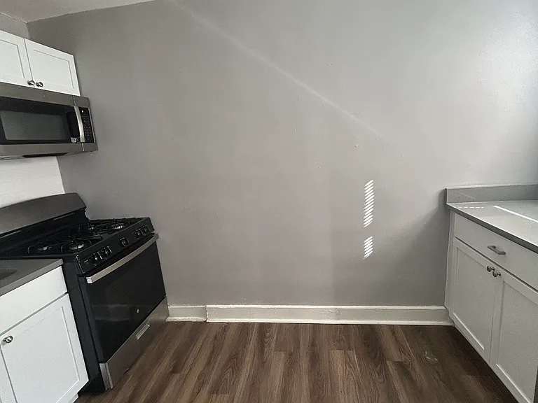 42 W Talbott St — Photo 8