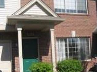 45538 Hidden View Ct, Utica, MI 48315