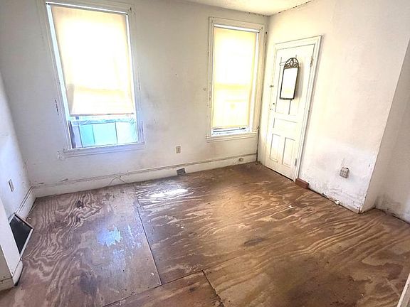 5th image of 3935 Wyalusing Ave