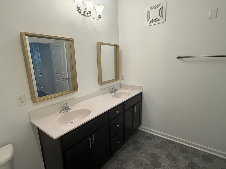 1725 Dromolin Dr #105 — Photo 11