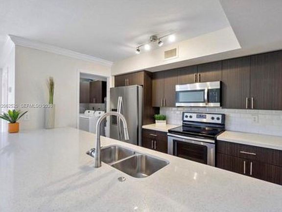 2nd image of 4828 Sheridan St #5