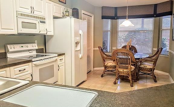 4th image of 14290 Hickory Links Ct APT 1911