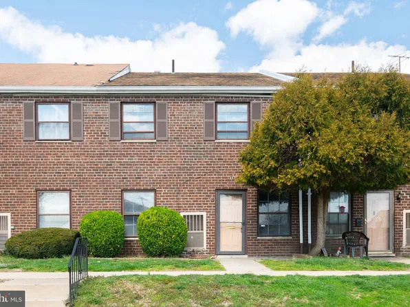 7015 Ridge Ave APT 12, Philadelphia, PA 19128