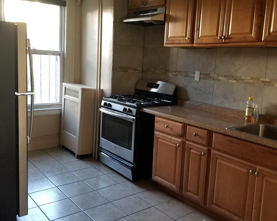 2nd image of 60-90 67th Ave