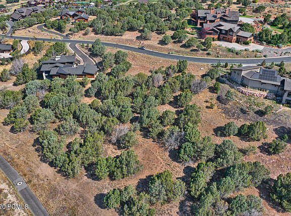 5th image of 240 N Ibapah Peak Dr
