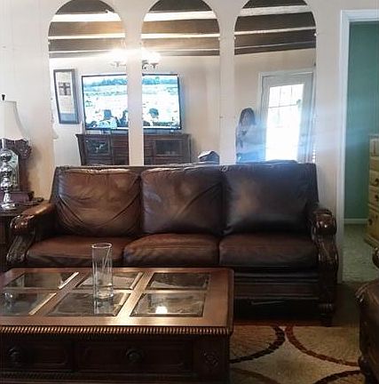 5th image of 944 Garland Dr