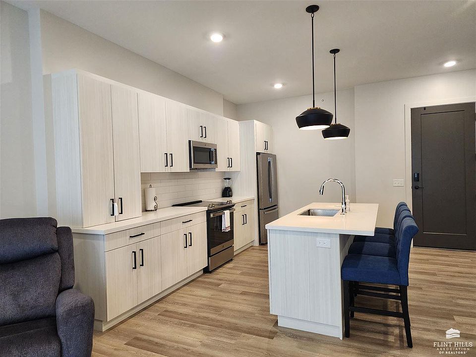 3010 Fieldhouse Cir Manhattan, KS, 66503 Apartments for Rent Zillow