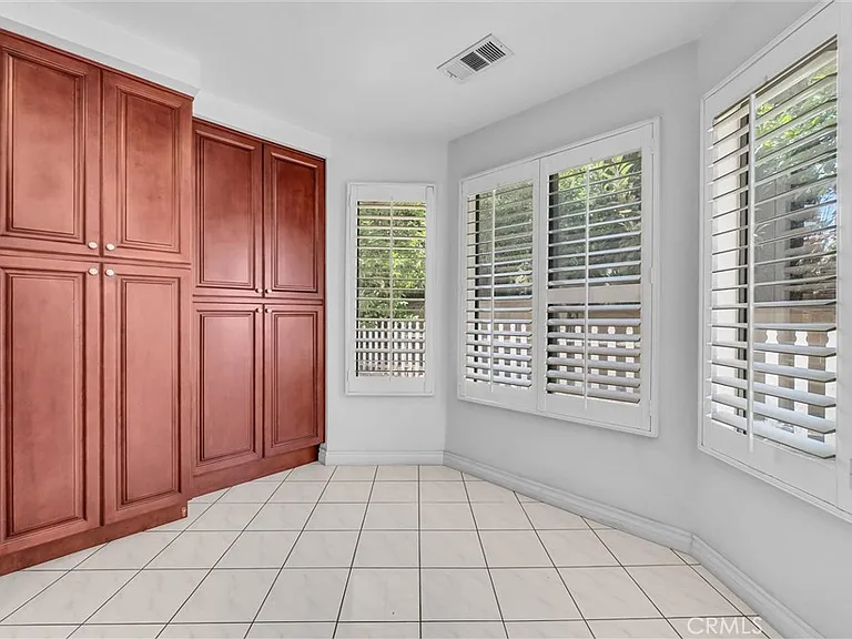 11413 Lower Azusa Rd — Photo 9