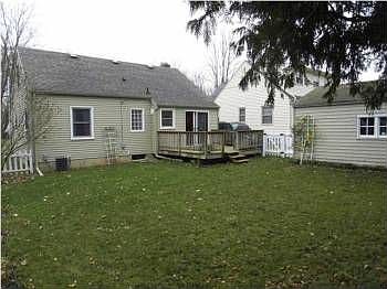 2nd image of 2712 Richards Dr SE