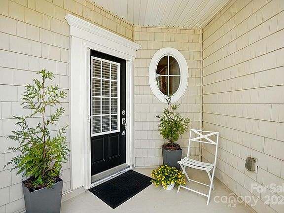 3rd image of 31415 Royal Tern Ln