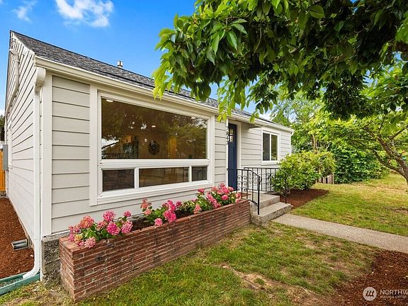 5th image of 7843 Yakima Avenue