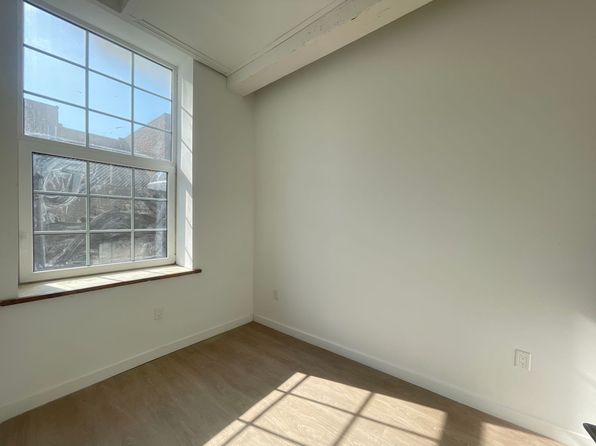 500 E Broadway Ave #204