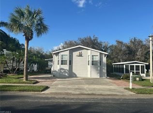 1028 Diamond Lake Cir, Naples, FL 34114