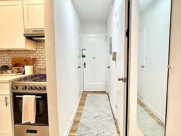 5th image of 30 E 22nd St APT 3A
