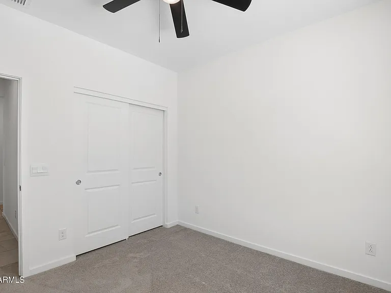 25293 W Wayland Dr — Photo 8
