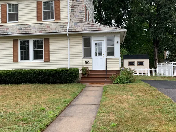 50 Washington Cir, West Hartford, CT 06119