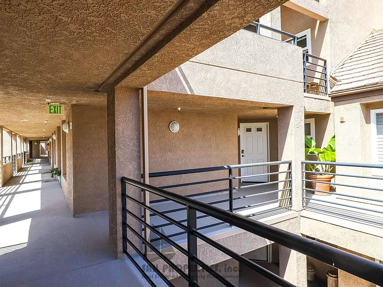 1200 Pacific Coast Hwy #327 — Photo 4