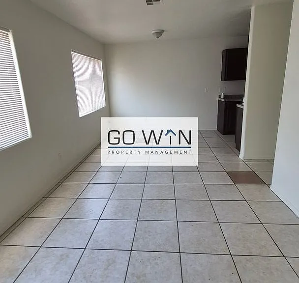 3006 E Granada Rd — Photo 3