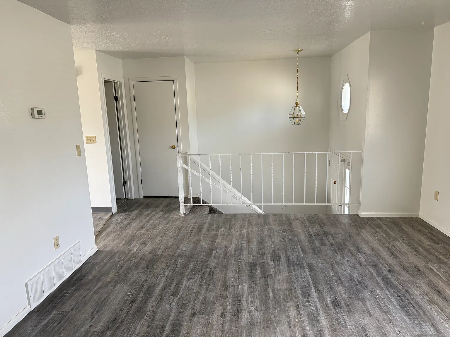 2 bed, 1.5 bath, 1224 sqft, $1,300 — Photo 3