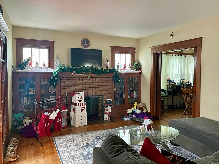 896 Abbott Rd #2 — Photo 8