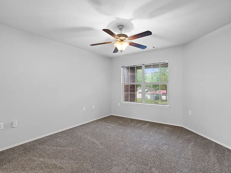7204 Outfitter Dr — Photo 10