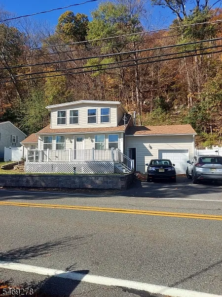 123 Lackawanna Dr