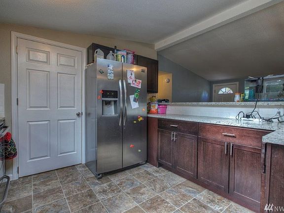 4th image of 21836 130th St E