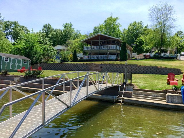 1st image of 106 Mountain Shore Dr