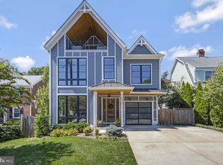 1532 N Randolph St, Arlington, VA 22207