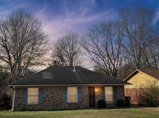 599 Blackhawk Rd, Memphis, TN 38109