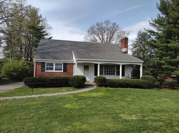 8208 Clough Rd, Cincinnati, OH 45244