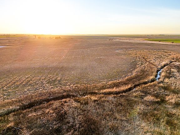 4th image of 2 Kiowa Rd