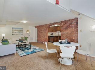 2025 Arch St APT A, Philadelphia, PA 19103