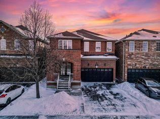 18 Travis Cres, Brampton, ON L7A 0P2