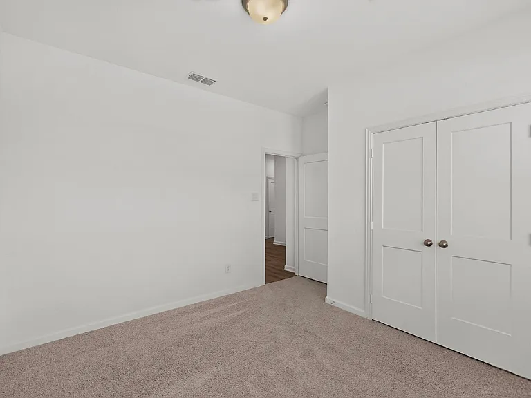 114 Drovers Dr — Photo 26