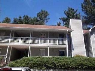 102 Sterling Ct, Alpharetta, GA 30004
