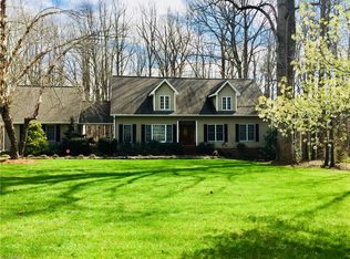 4207 Hunting Meadow Rd, Greensboro, NC 27406