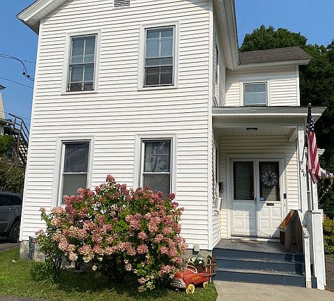 4th image of 146 Elm St #2