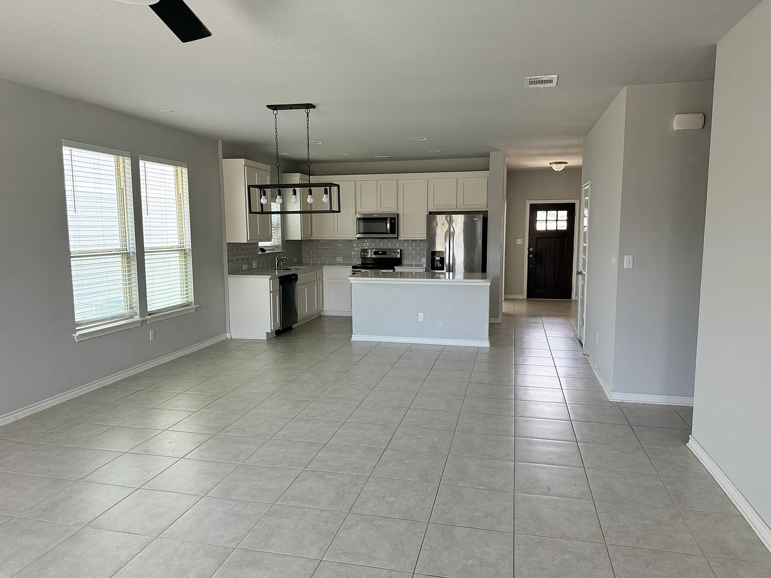 3 bed, 1875 sqft, $2,250 — Photo 2
