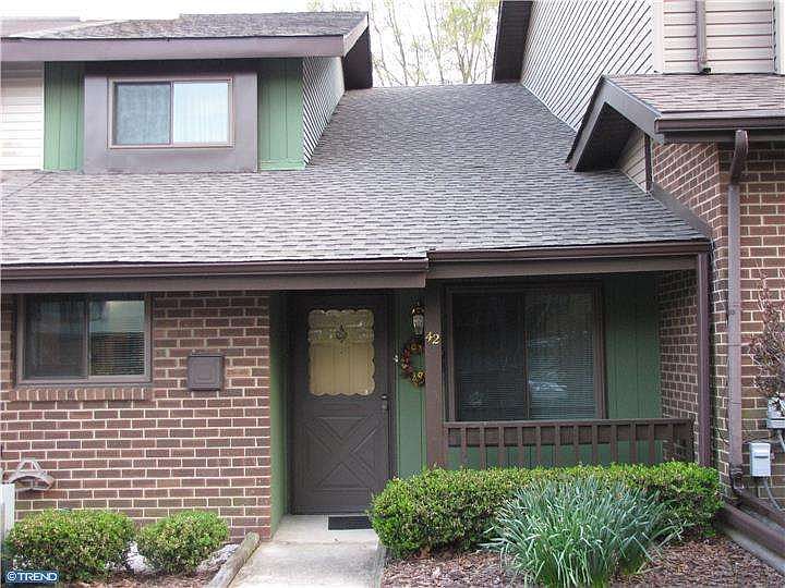 1st image of 42 Gingerwood Ct