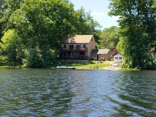 68 Island Drive, Merrimack, NH 03054